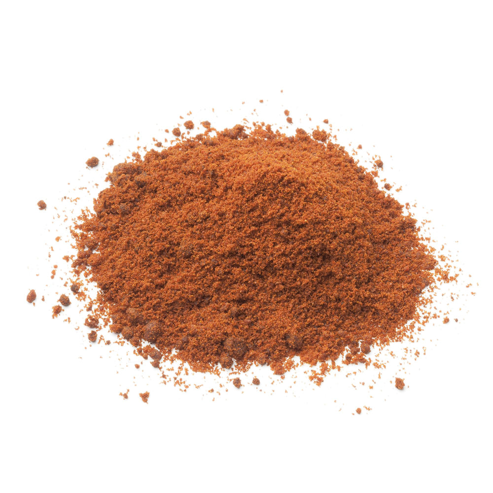 Birch & Meadow scoop of powder demonstrating portion size and concentrated heat