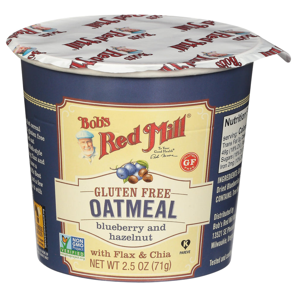 Bob's Red Mill open cup with oats, blueberries and hazelnuts ready to prepare