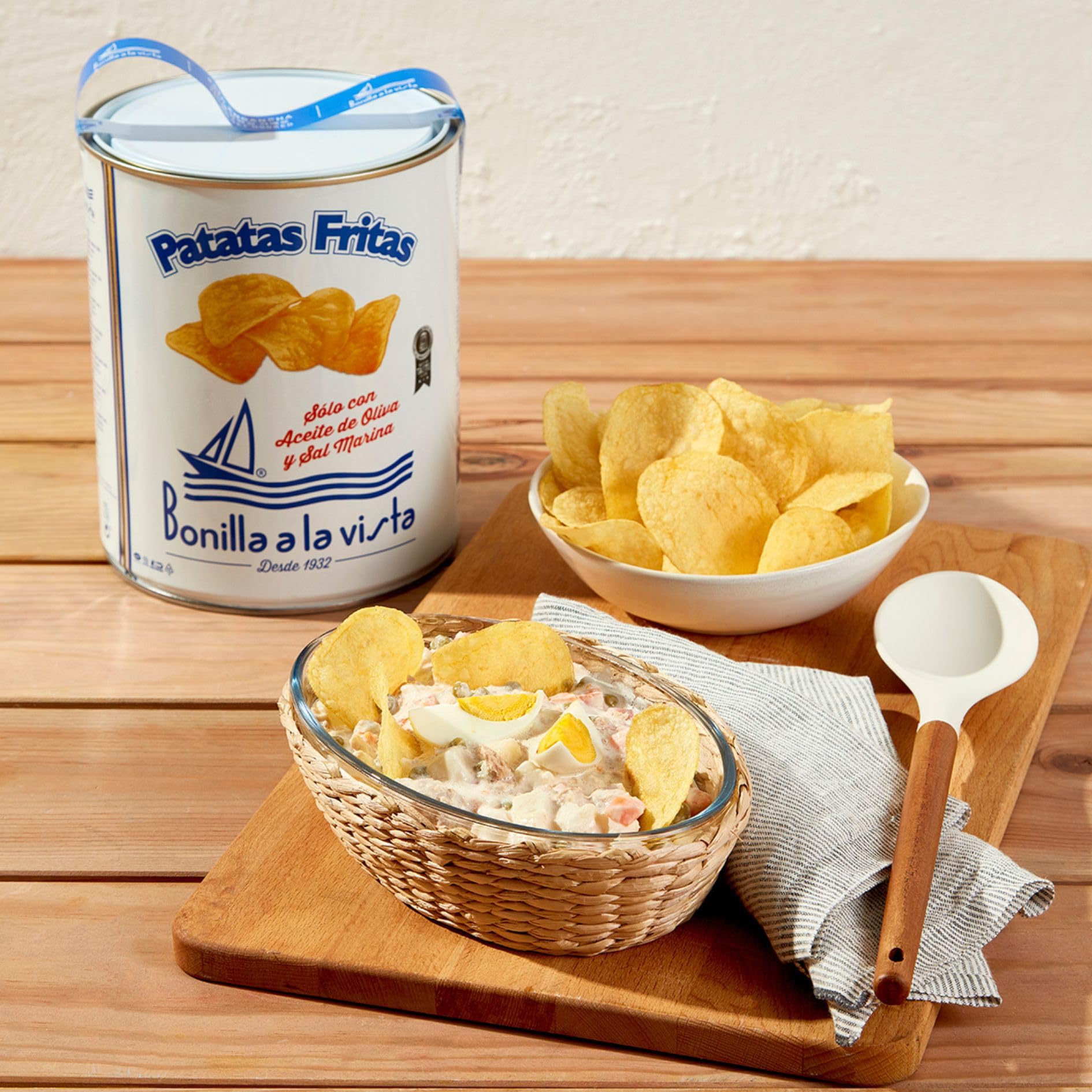 Bonilla a la Vista label detail focusing on ingredients and authentic Spanish heritage benefit