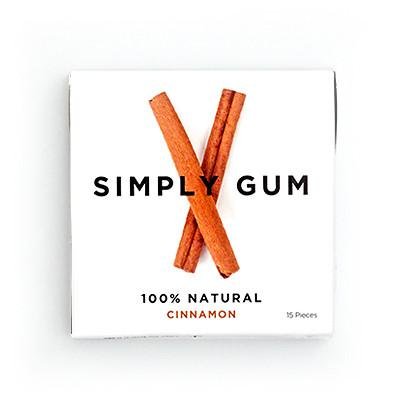 BOOMQQ front packaging showing cinnamon gum and natural ingredients benefit freshness