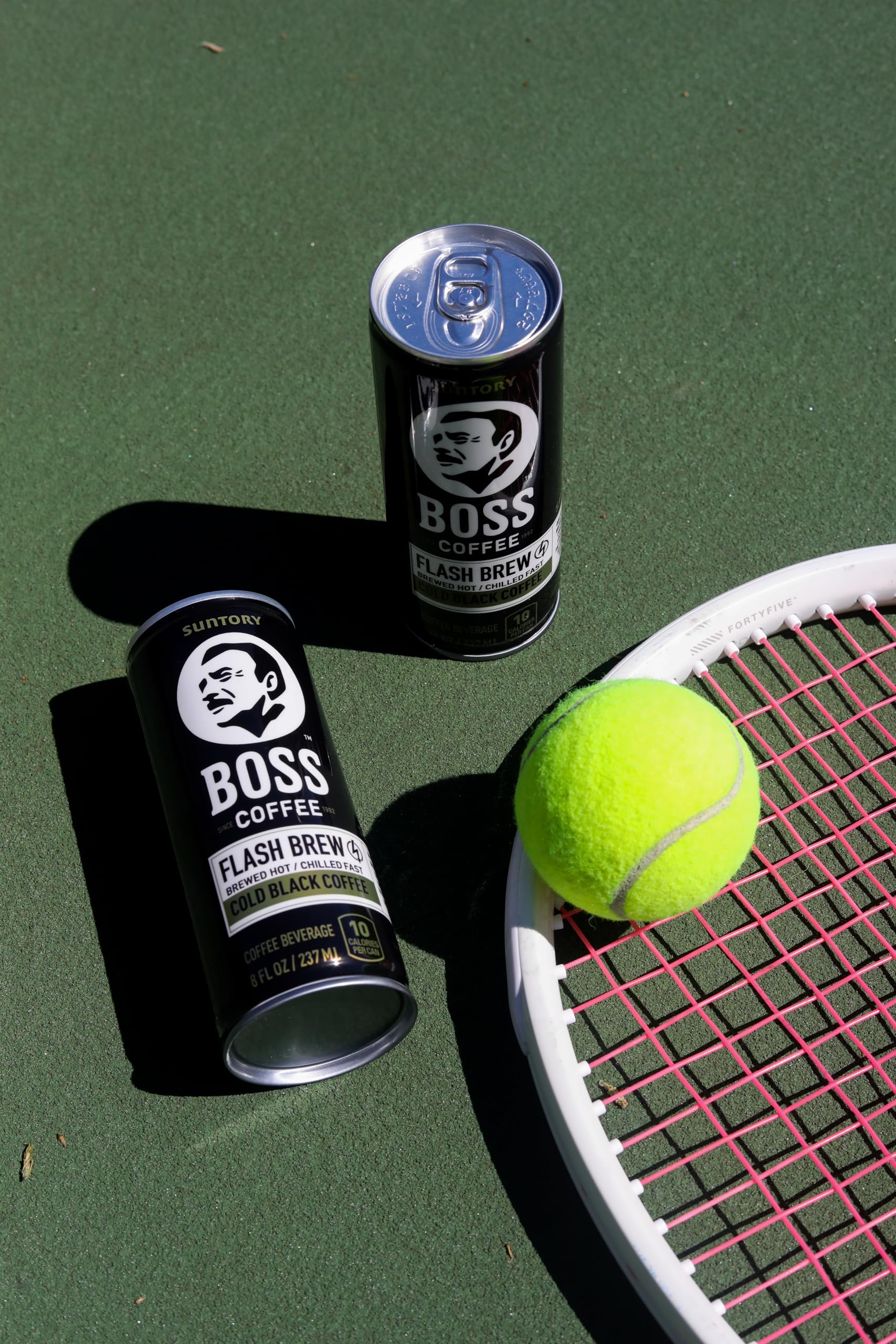 BOSS coffee close-up foam texture illustrating smooth, low-bitterness finish