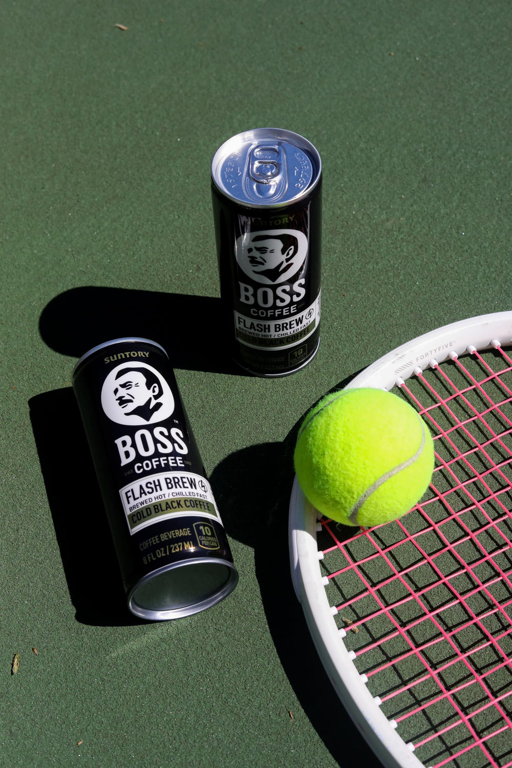 BOSS coffee close-up foam texture illustrating smooth, low-bitterness finish