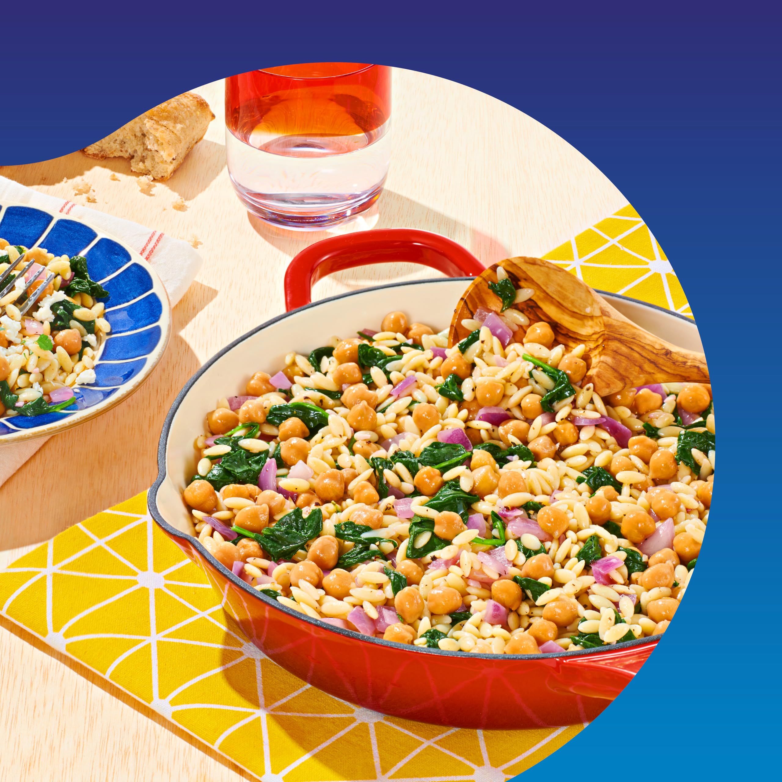 Making hummus with Bush's Best chickpeas for quick creamy dip