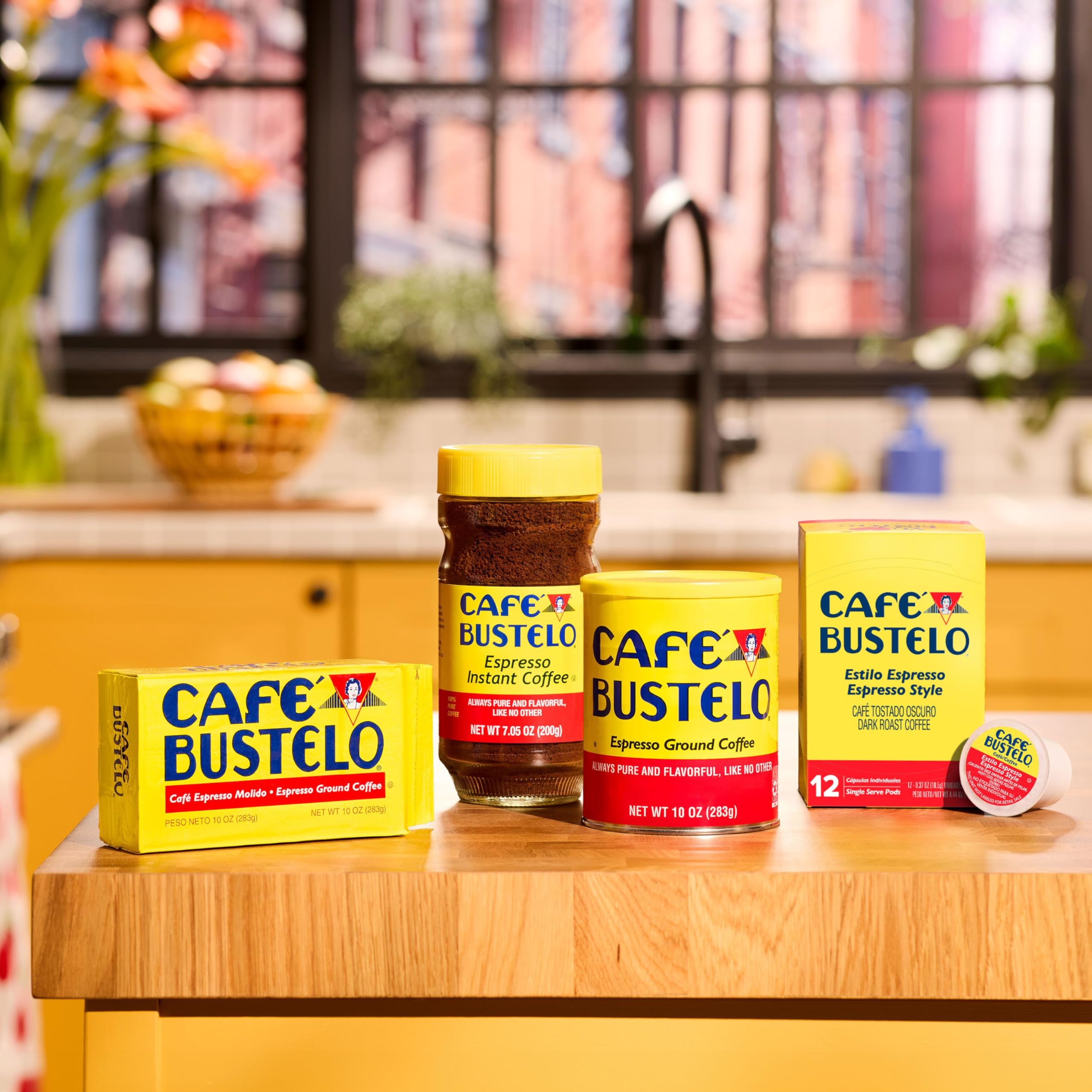 Café Bustelo espresso-style cup with steamed milk demonstrating how it stands up to milk