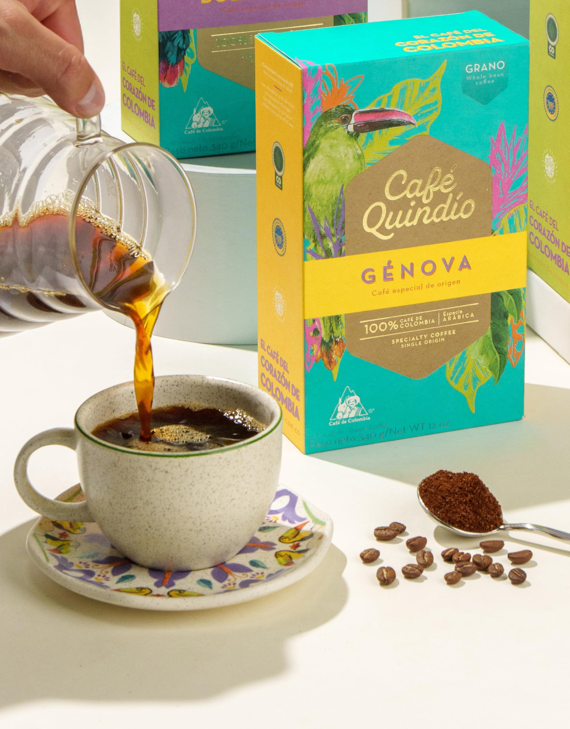 Cafe Quindio bag label detail highlighting Genova origin and traceability benefit