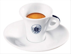 Caffè Borbone close-up of whole beans highlighting roast color and aroma preservation benefit