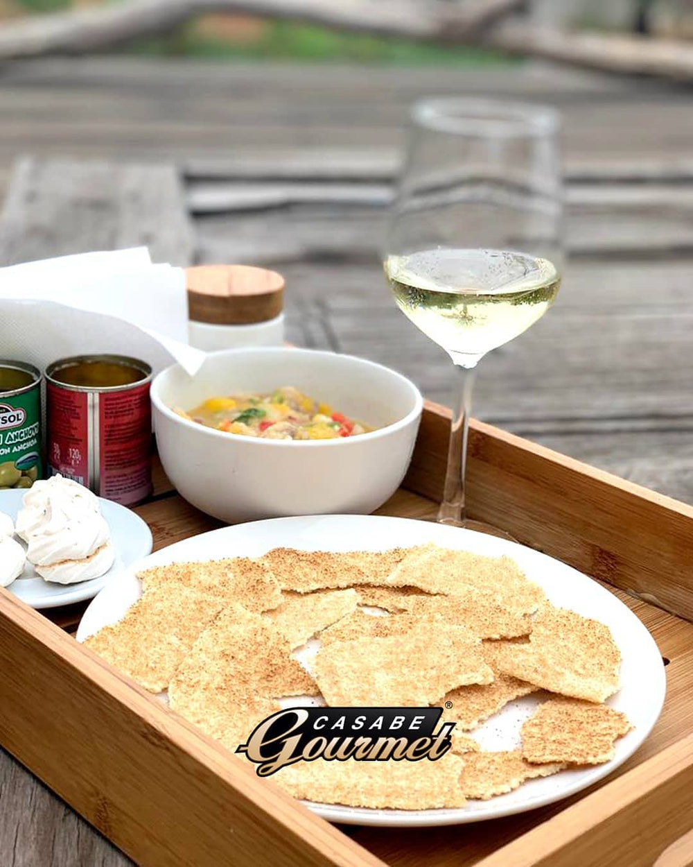 Casabe Gourmet lifestyle family snack table showing social sharing benefit crowd-pleasing