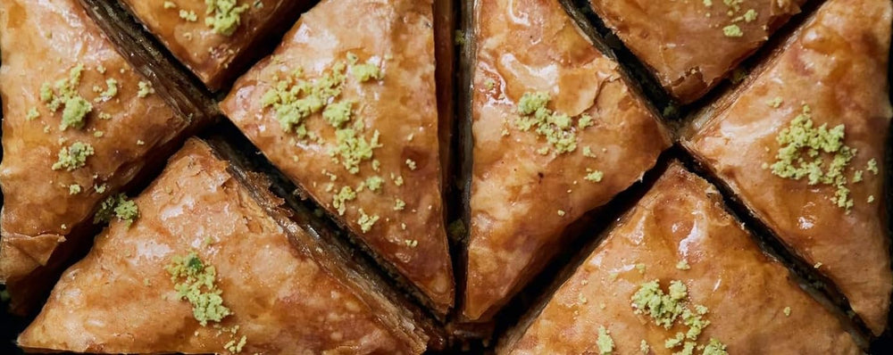 Cedar Pastries kosher and halal certification labels, indicating trusted compliance