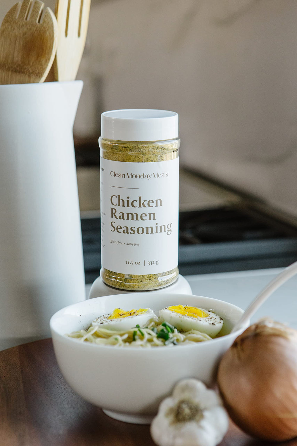 Clean Monday Meals used as dry rub on chicken for savory crust