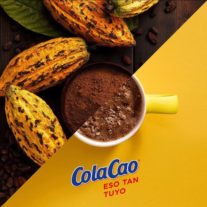 Cola Cao jar on a breakfast table with toast, evokes family-friendly use
