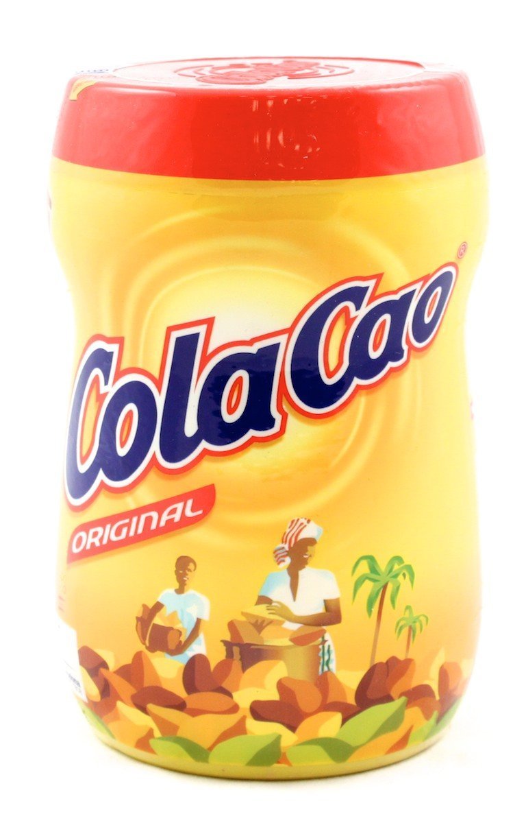 Cola Cao mixed in a mug with milk demonstrating creamy texture and comfort