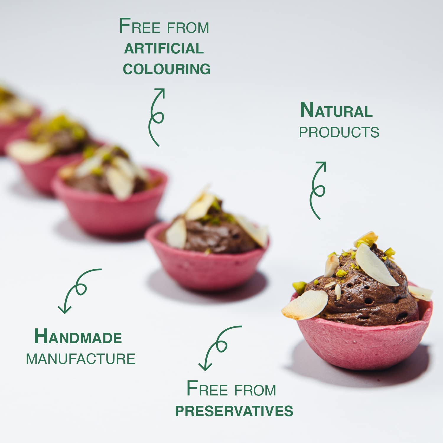 CROC'IN sweet-filled tart with fruit, showcasing dessert versatility