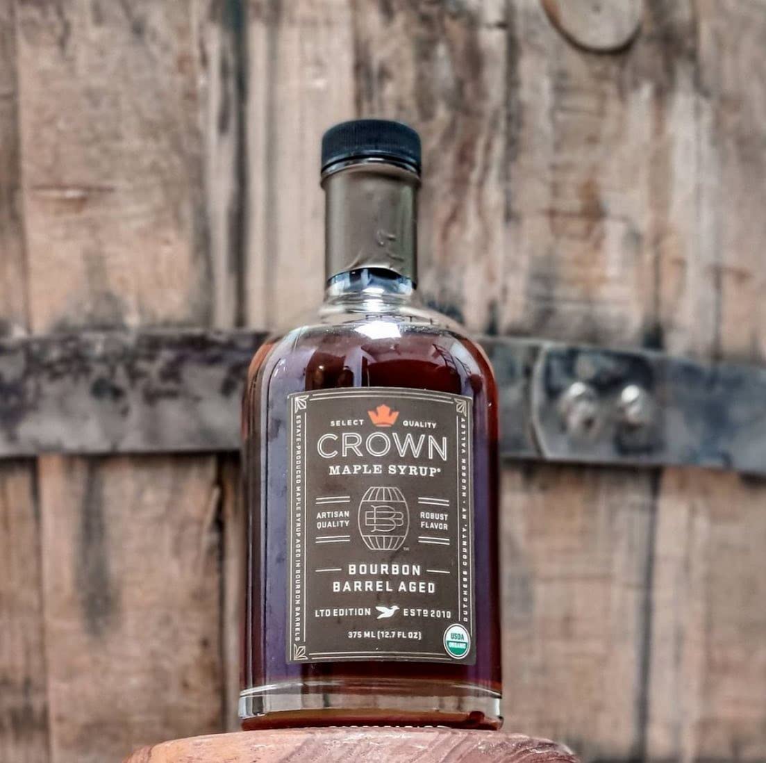 Crown Maple label detail with organic certification and small-batch cues