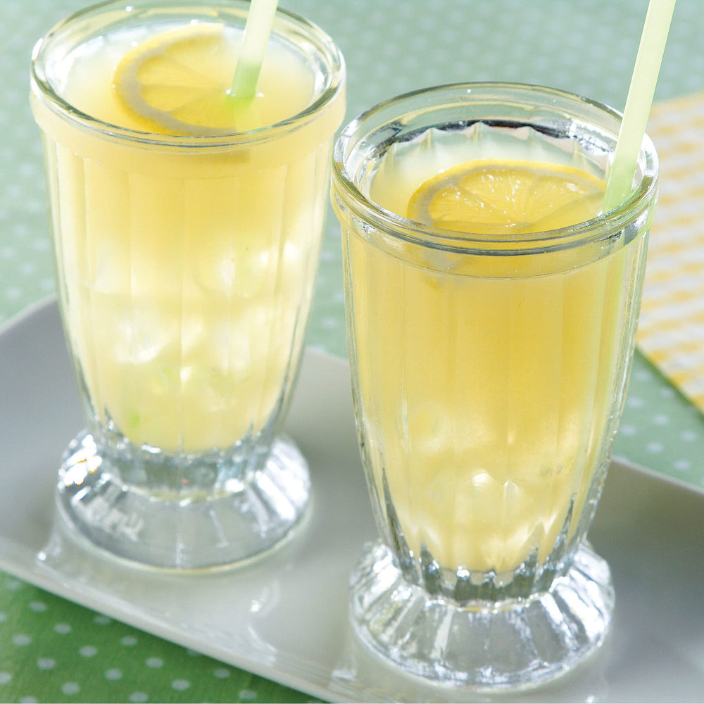 Crystal Light single pitcher packet close-up highlighting easy portioning