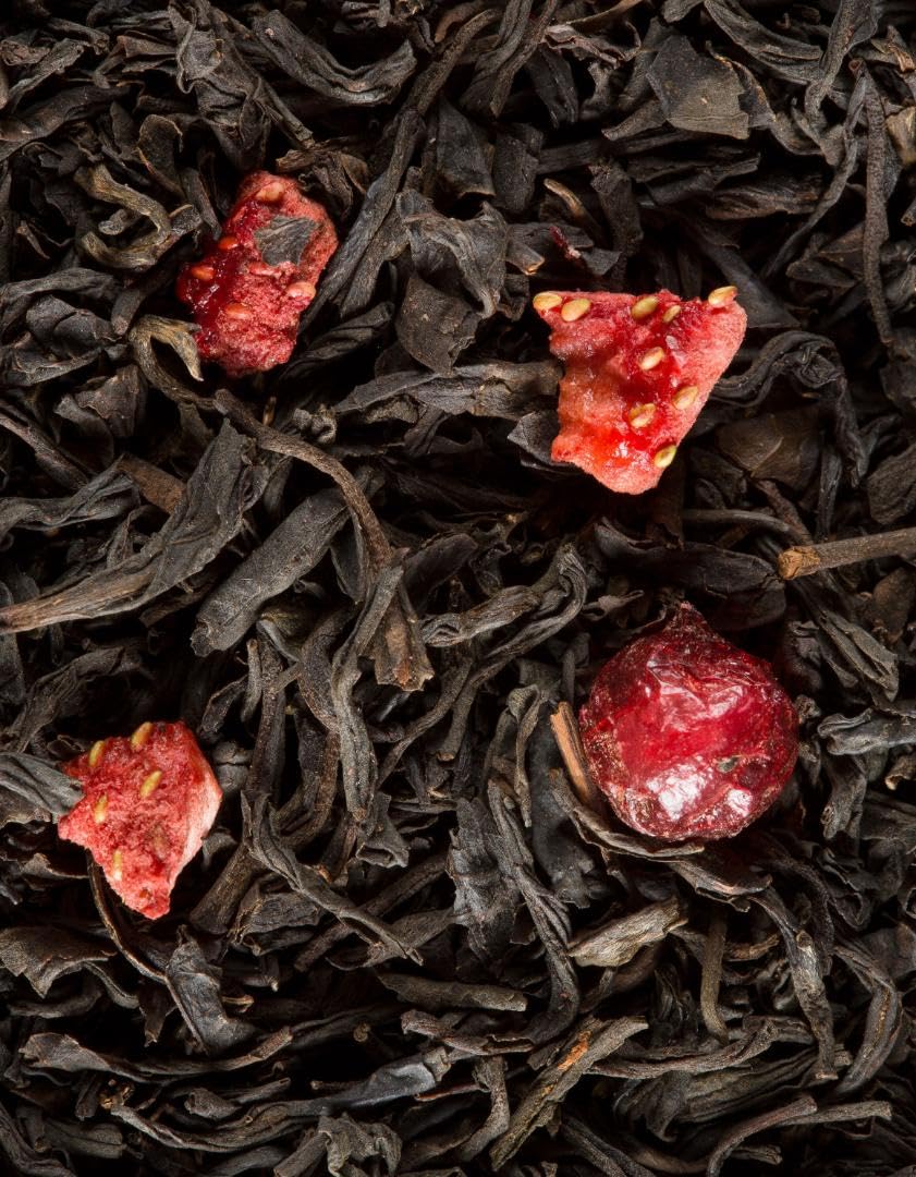 Dammann Frères brewed cup top view, rich amber color highlighting balanced fruit and tea notes