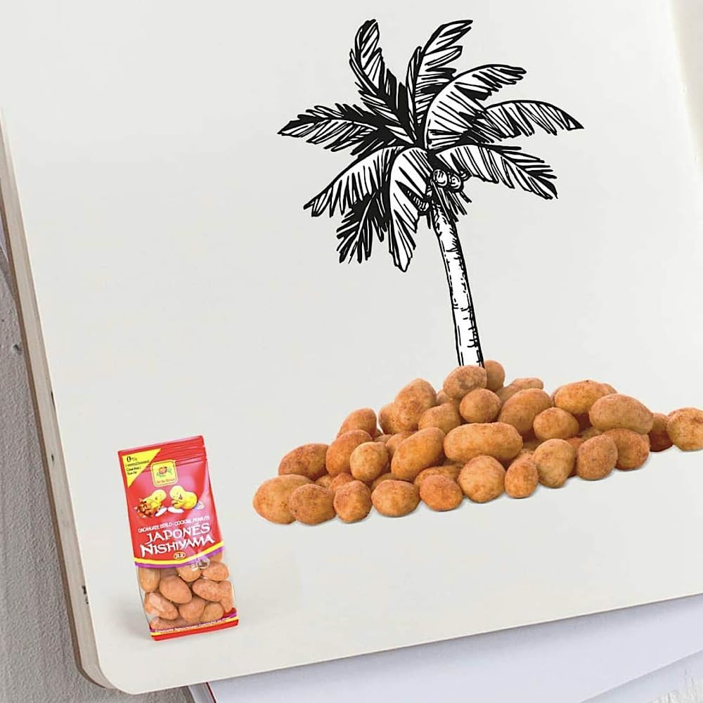 De la Rosa close-up of crunchy coated peanut texture showing crisp shell benefit