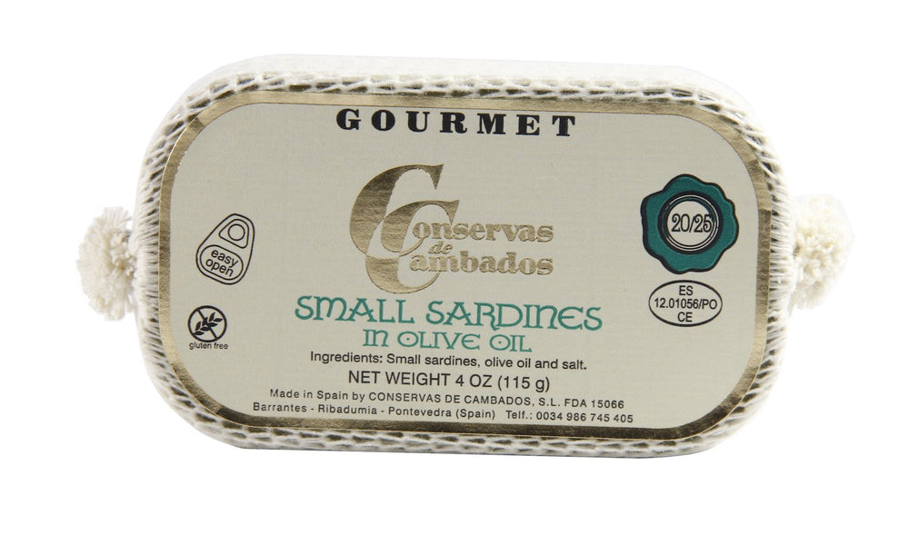 Delicioso tin front view showing label and compact 4 oz size, easy storage