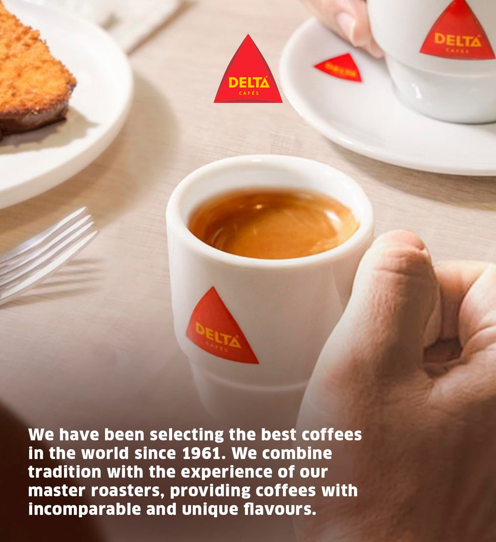 Delta Cafés beans with scoop showing size comparison and ease of portioning