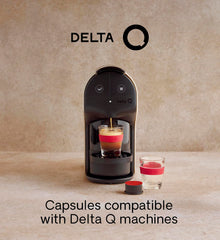 Delta Cafés coffee grind texture and color, communicates roast profile and aroma