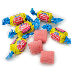 Donty-Tonty close-up of gum texture showing elastic chew for reliable bubble blowing