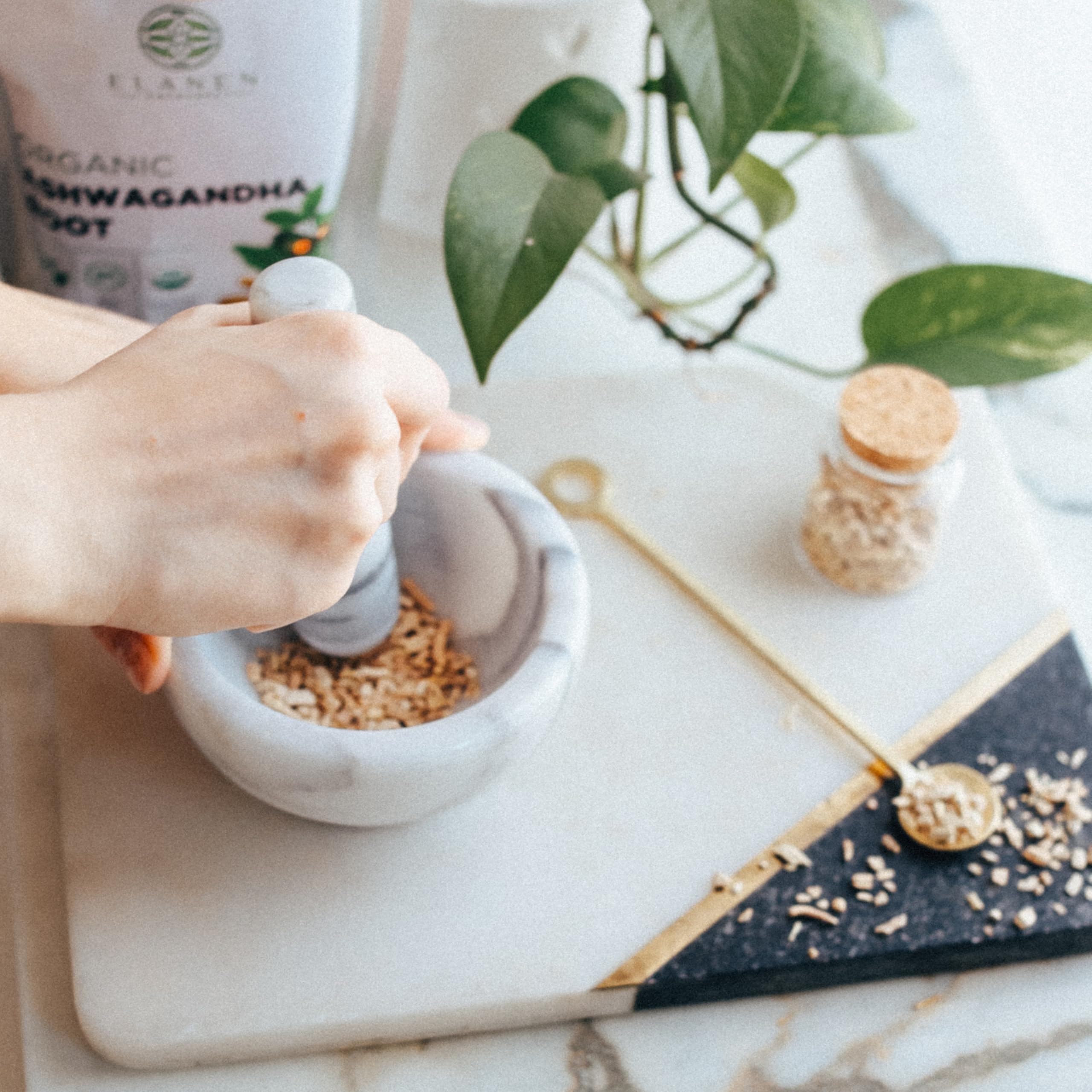 Resealable pouch closure on Elanen Naturals packaging preserving freshness