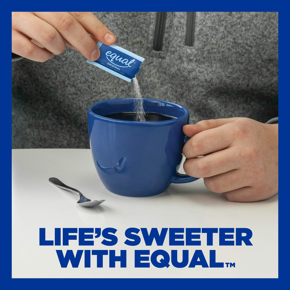 Equal packets spread on surface shows quantity and cost-saving benefit
