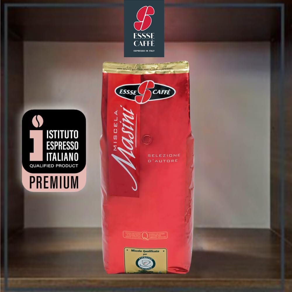 ESSSE CAFFÈ Masini whole beans close-up highlighting roast and aromatic texture for rich flavor