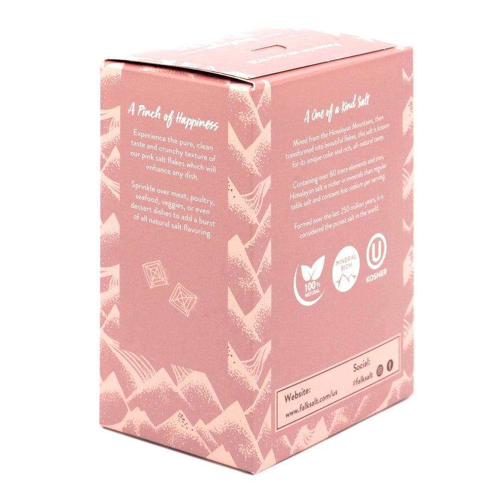Falksalt flakes sprinkled on steak adding visual appeal and balanced finishing saltiness