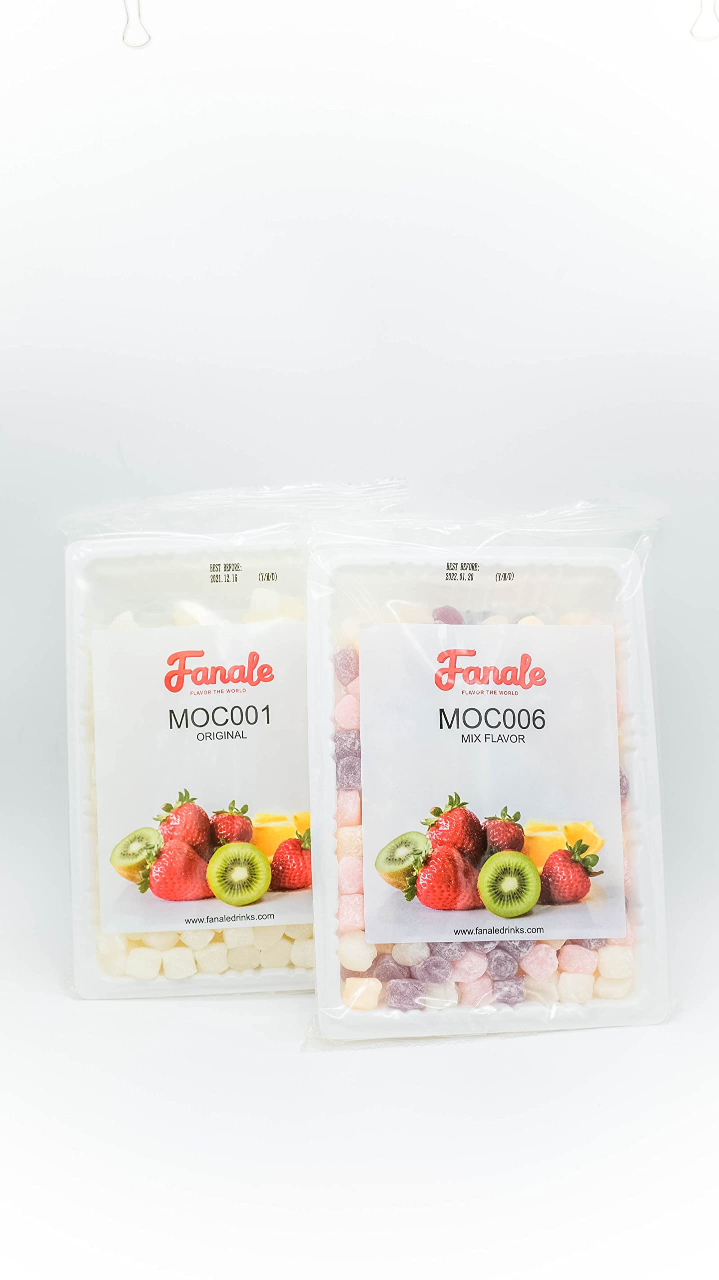 Fanale open bag side view displaying compact pieces and resealable convenience