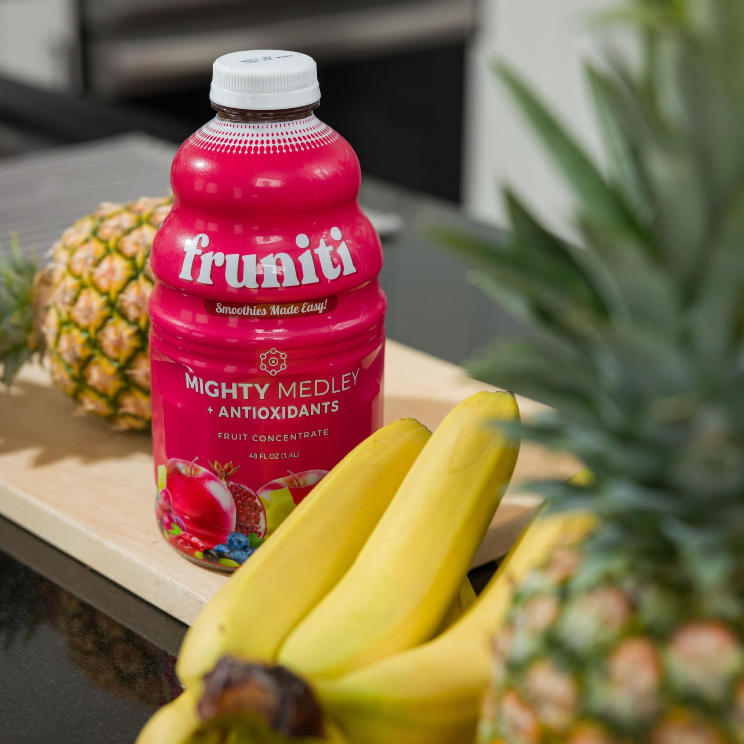 Fruniti ingredients lineup with acai, goji, pomegranate and turmeric for variety