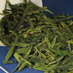FullChea brewed cup showing clear liquor and delicate aroma