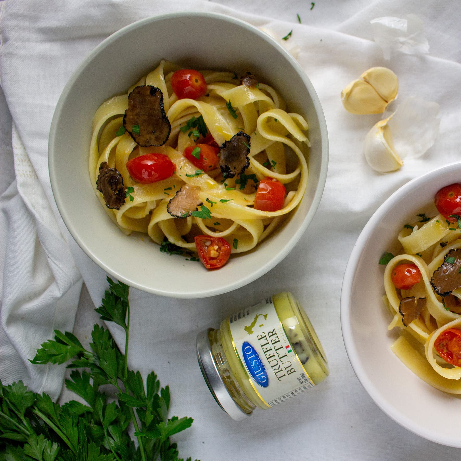 Giusto Sapore packaging and ingredient list showing imported Umbria authenticity benefit