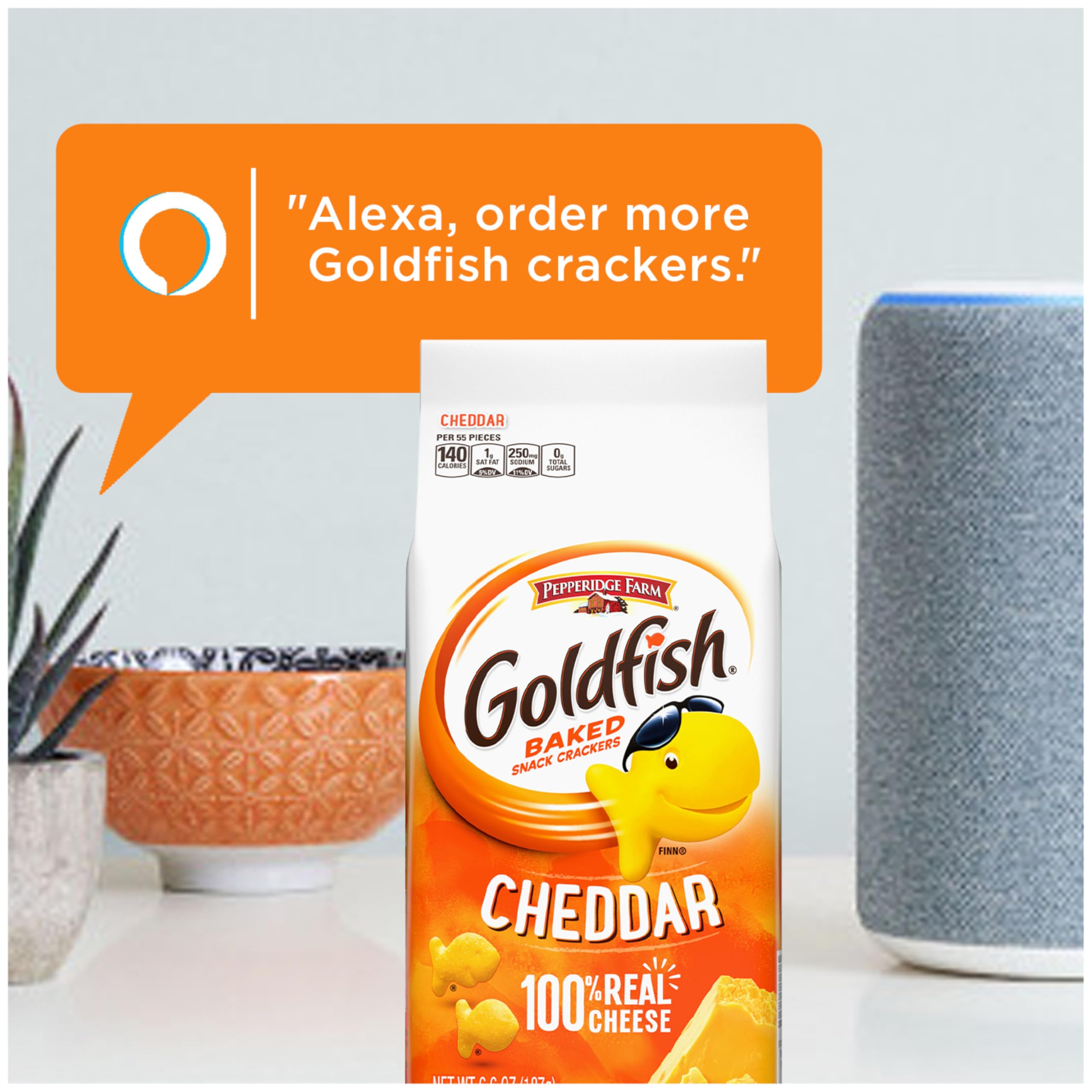 Goldfish bag tucked in a lunchbox showing Goldfish convenience