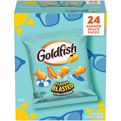 Goldfish front packaging showing 24 summer snack packs and portability benefit