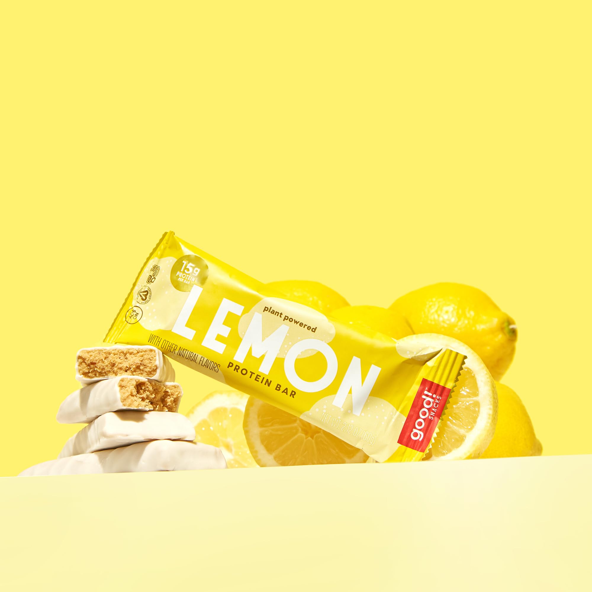 good! Snacks lemon bar with fresh lemon slices suggesting natural citrus flavor benefit