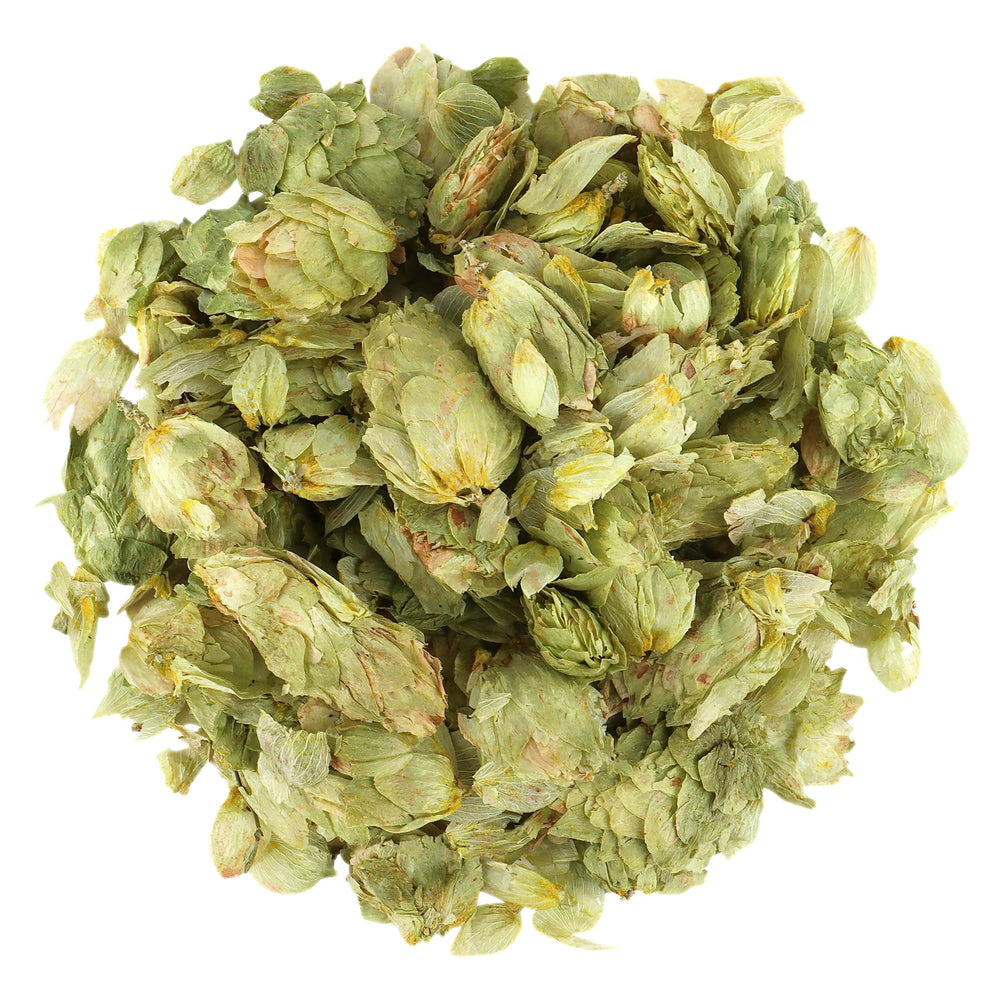 Halo Naturals close-up of whole hops flowers highlighting aroma preservation benefit
