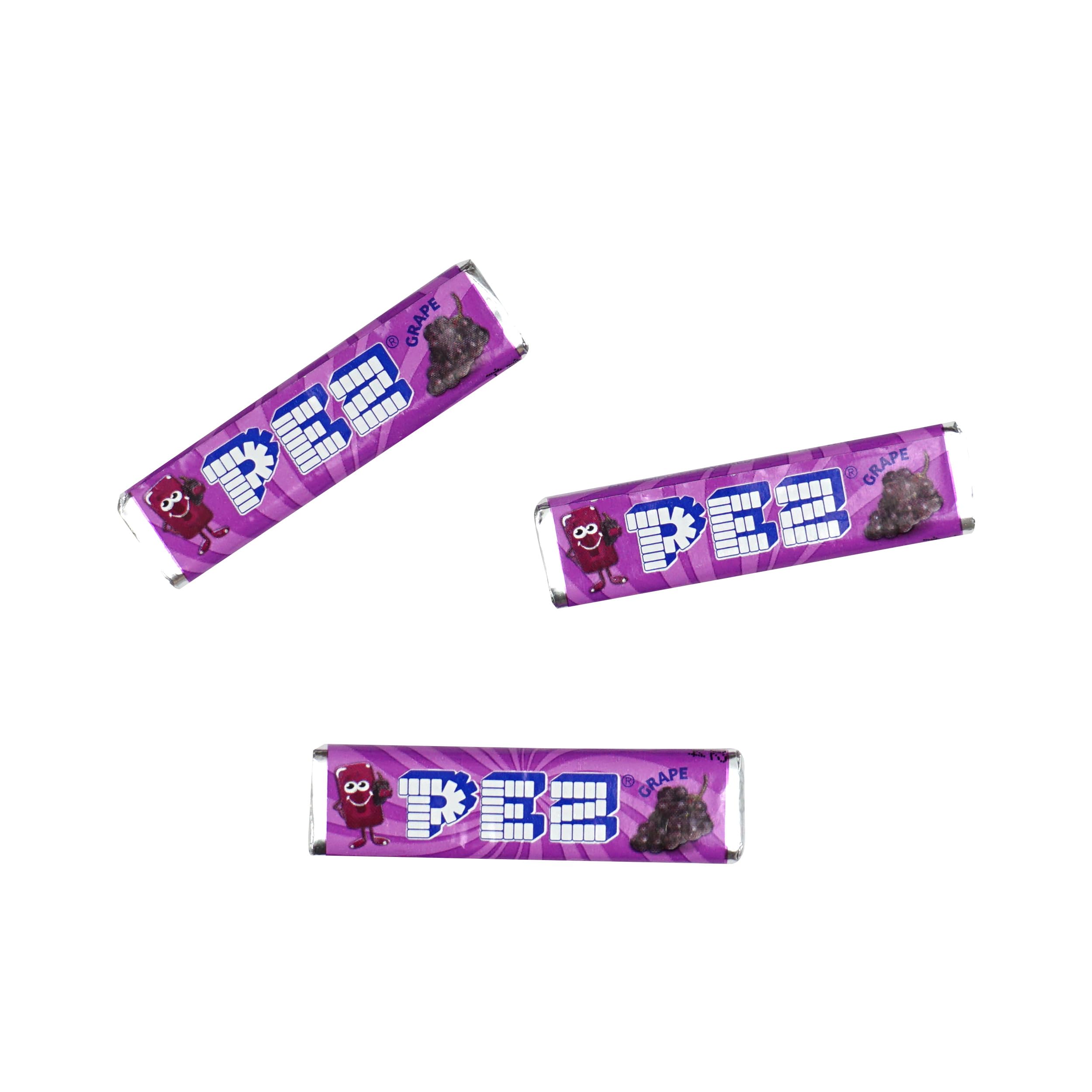 THE HAMPTON CANDY COMPANY candies being dispensed into a bowl showing easy refill benefit