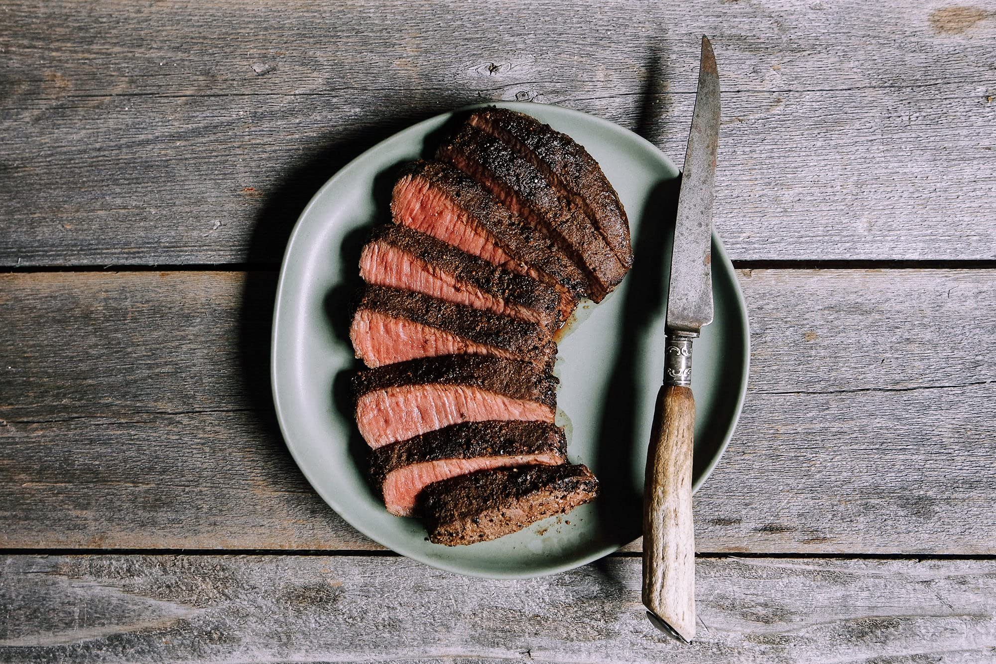 Hardcore Carnivore on elk roast showing deep color and smoke-ready coating