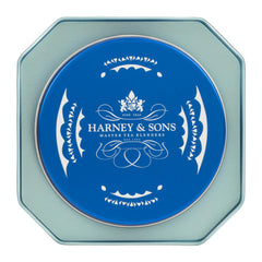 Harney & Sons brewed cup with amber tea highlighting warm aroma and shareable two-cup sachet