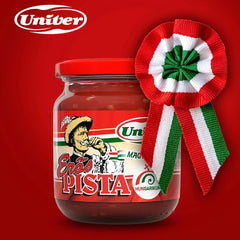 Hencher Eros Pista texture close-up showing smooth red paste, vibrant color benefit