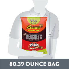 HERSHEY'S assorted mini bars in a bowl showing convenient party portioning