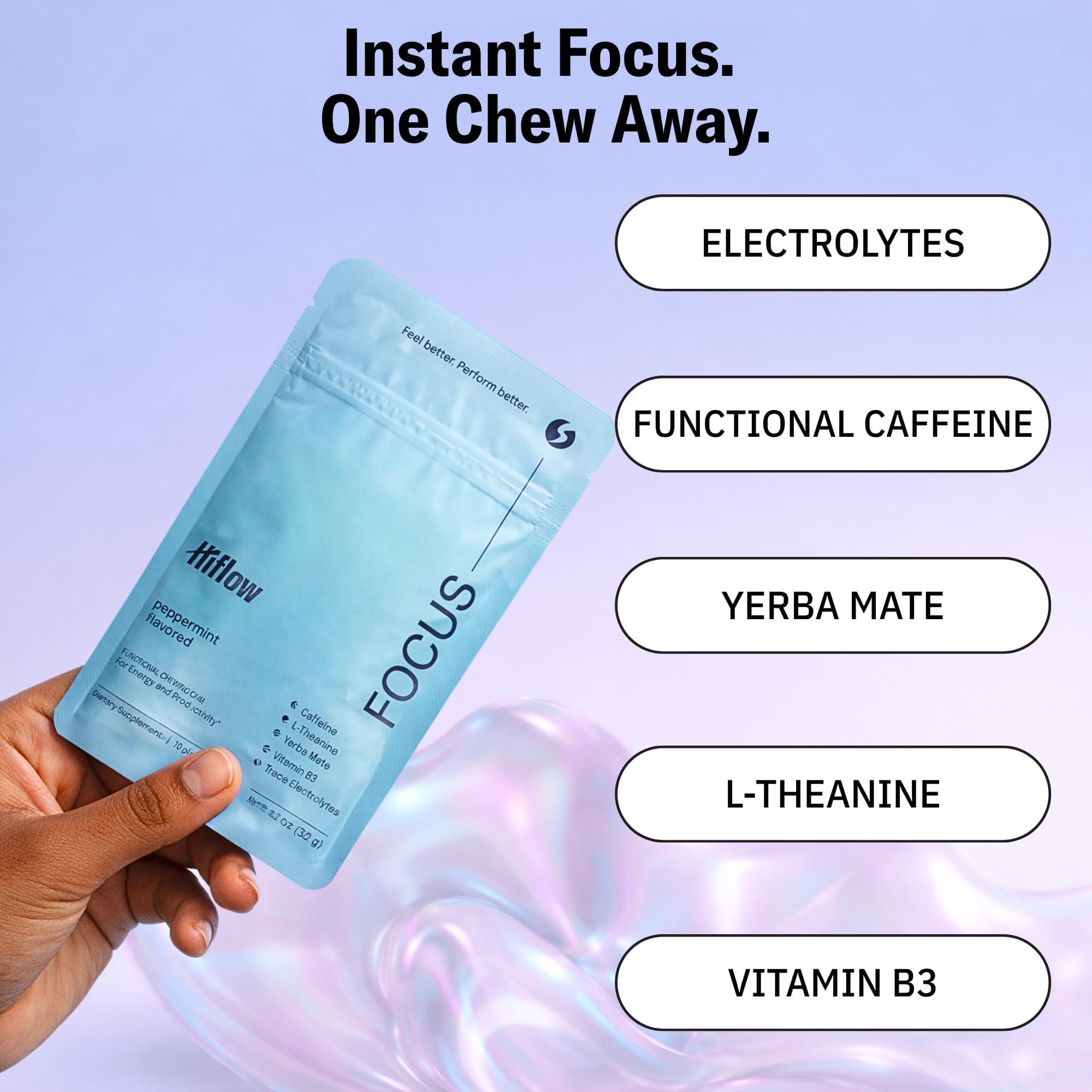 Golfer chewing HIFLOW gum on the course for focus and light hydration