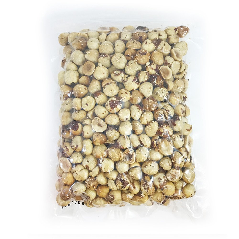 Holmquist Hazelnuts close-up of dry roasted kernels highlighting crunchy texture