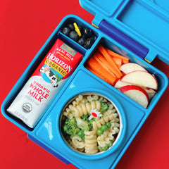 Horizon Organic carton close-up spout highlighting easy-open seal benefit
