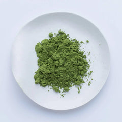 IPPODO TEA CO. Hatsu Matcha latte pour into cup, creating frothy foam and smooth taste