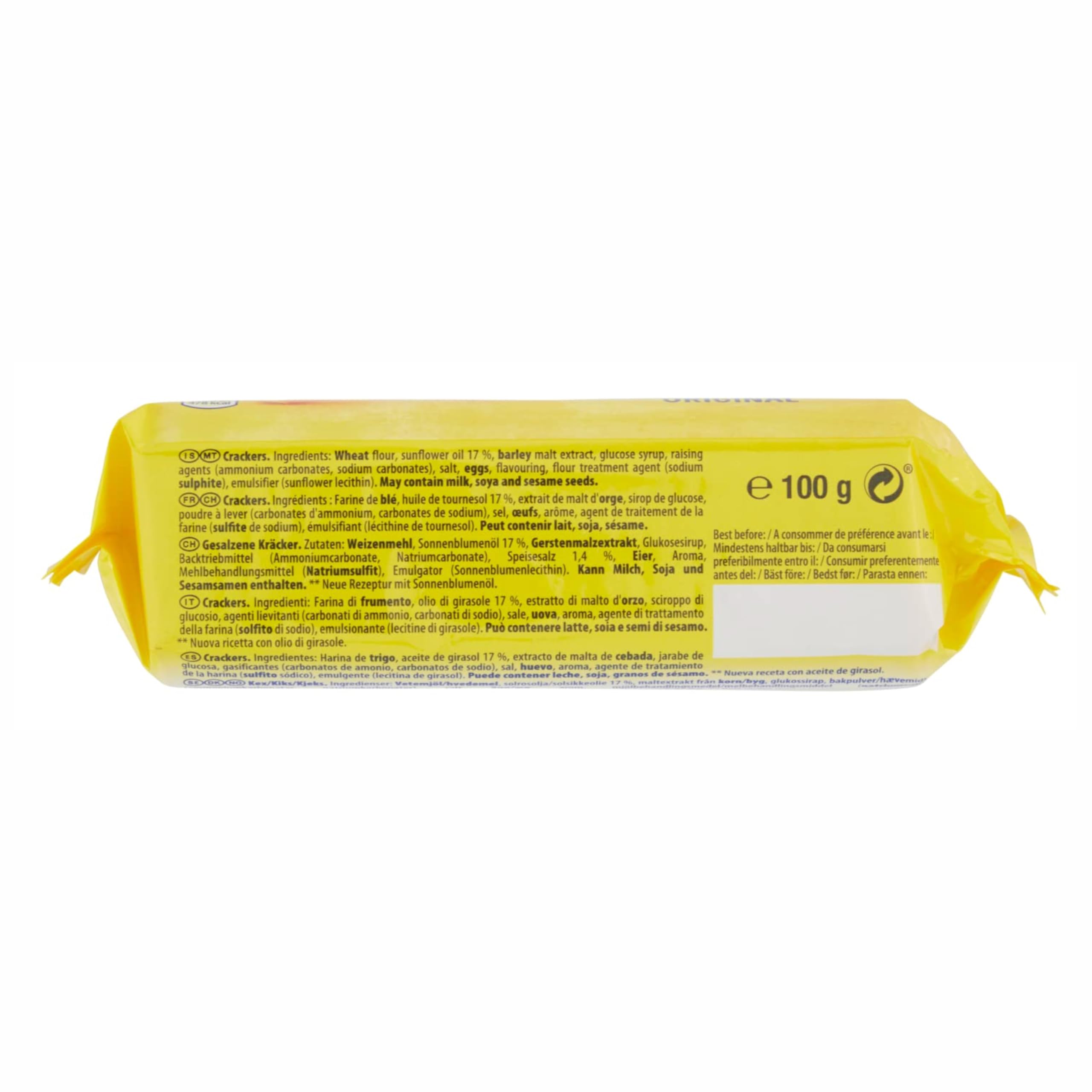 Jacobs Tuc open sleeve with visible crackers showing freshness and portioning benefit