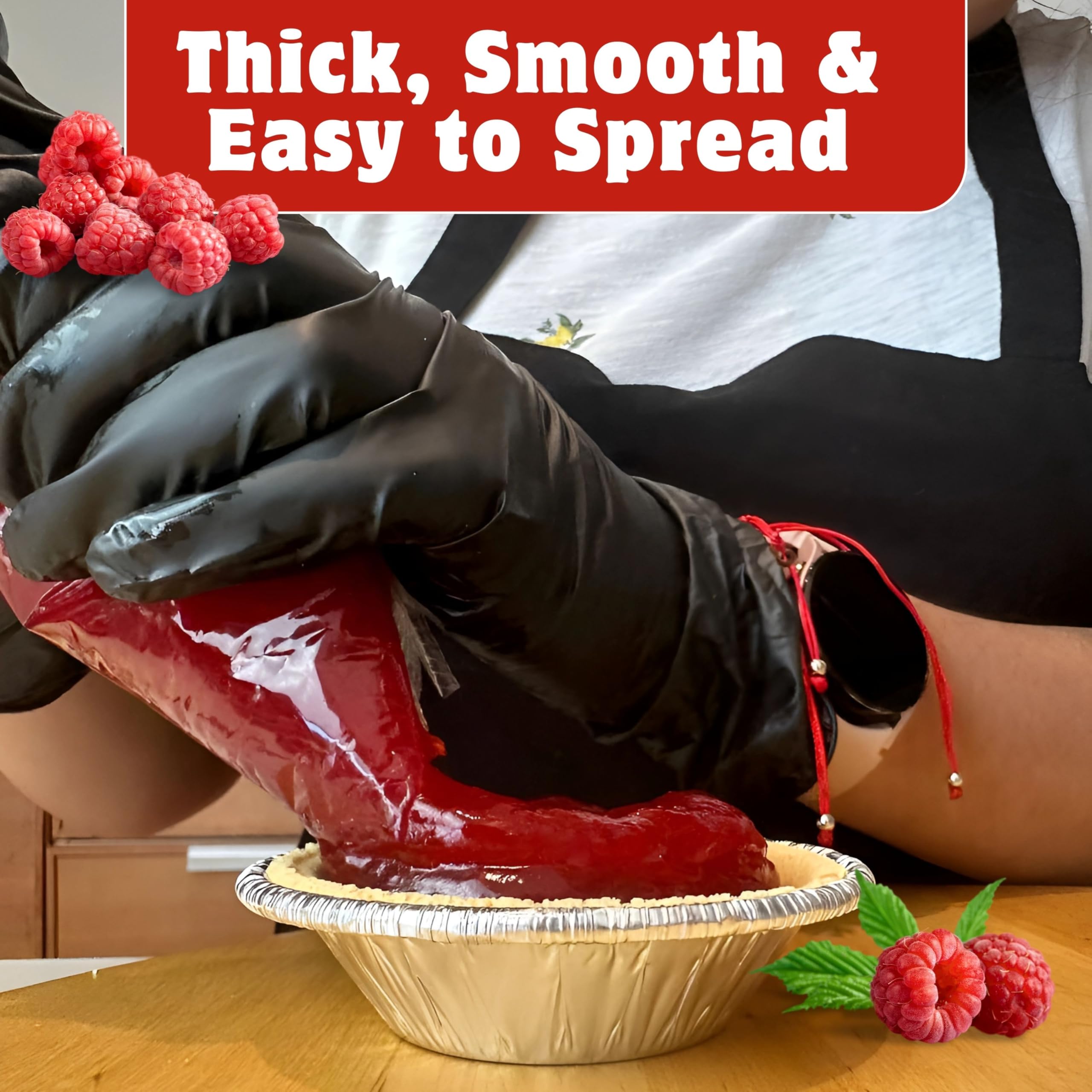 Jeynúuss filling spread between cake layers for consistent fruity flavor