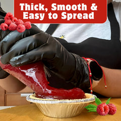 Jeynúuss filling spread between cake layers for consistent fruity flavor