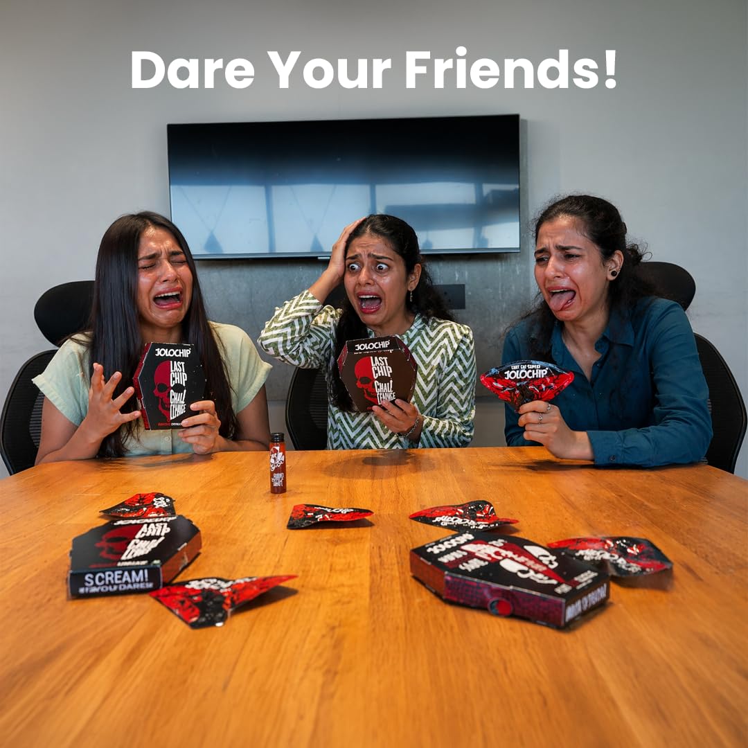 JOLOCHIP lifestyle shot of friends recording reactions to capture shareable moments