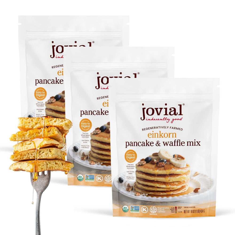 Jovial front packaging shot showing three 16 oz pouches and organic label benefit